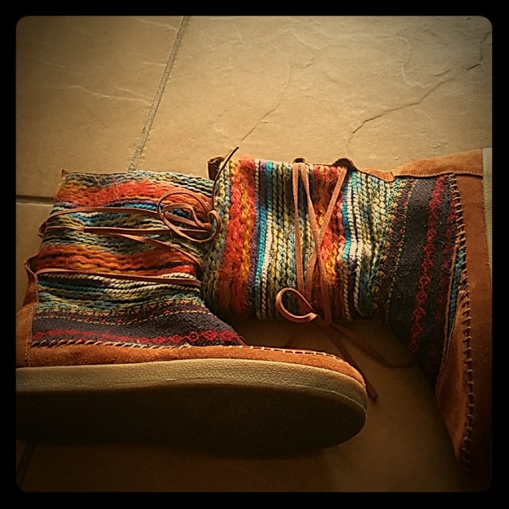 TOMS Nepal Mixed Media Boot